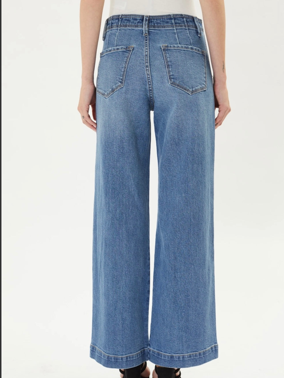 Zoey Wide Leg Jeans
